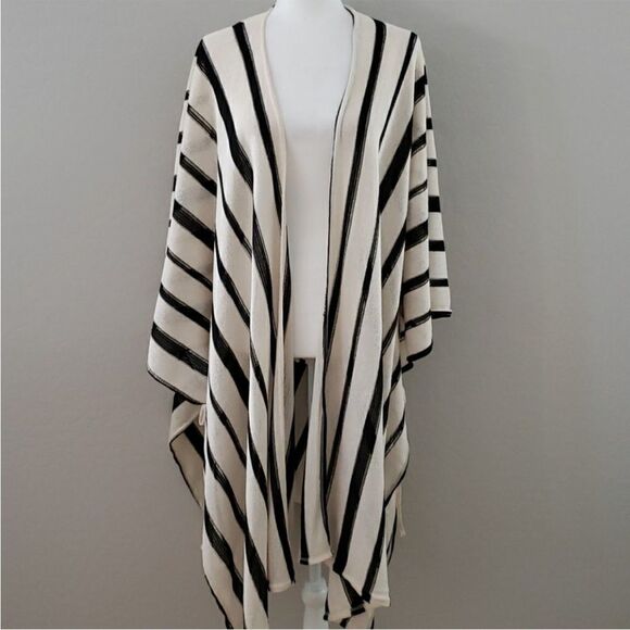Torrid Black Cream Color Striped Ruana Coverup Contemporary Feminine Casual - Picture 3 of 16